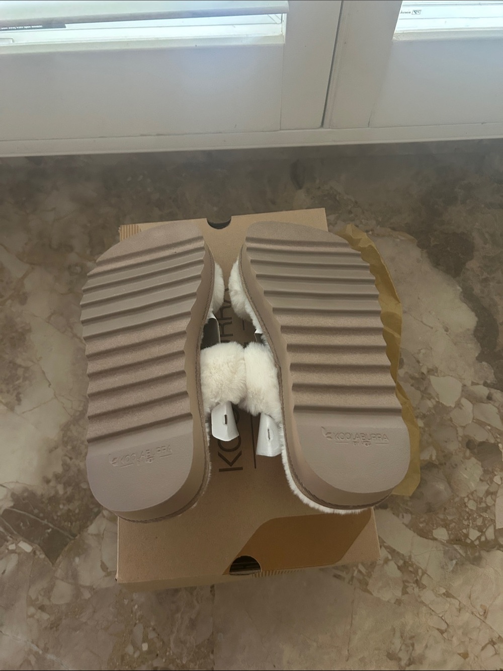 Women's Cream Faux Fur Slide Slippers - Comfortable Plush Slides - Picture 9 of 11